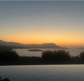 5 bedroom luxury villa with infinity pool, sea views and tennis court near Chania, sleeps 10